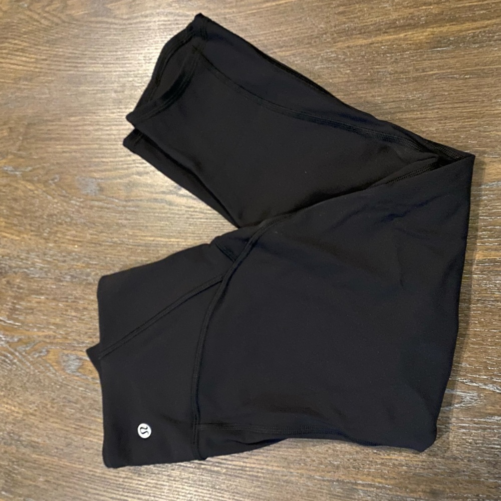 Brand New Lululemon Sz 6 Black Leggings - Picture 2 of 8